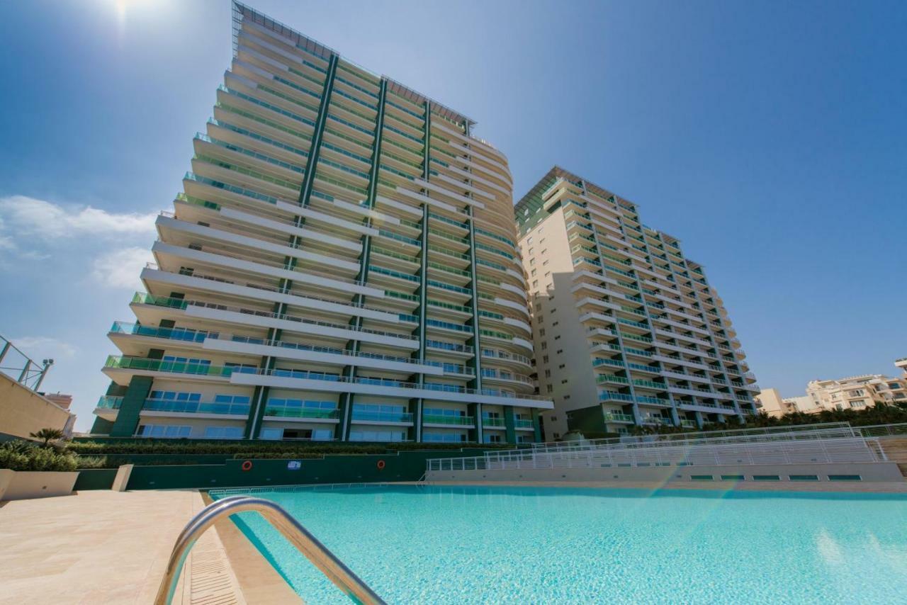 Gorgeous Apartment With Terrace In Fort Cambridge, Pool Sliema Exterior photo